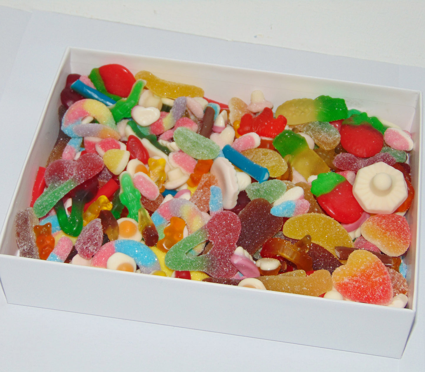 450g Personalised Gold Luxury Halal Sweet Gift Box